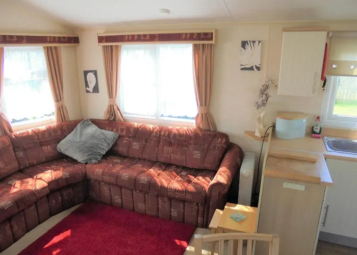 Golden Sands: Richmond Gs:- 6 Berth, Blow Heated, Access To The Beach