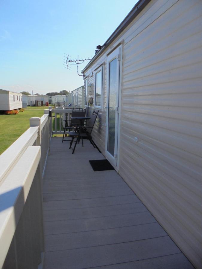 Golden Sands: Richmond Gs:- 6 Berth, Blow Heated, Access To The